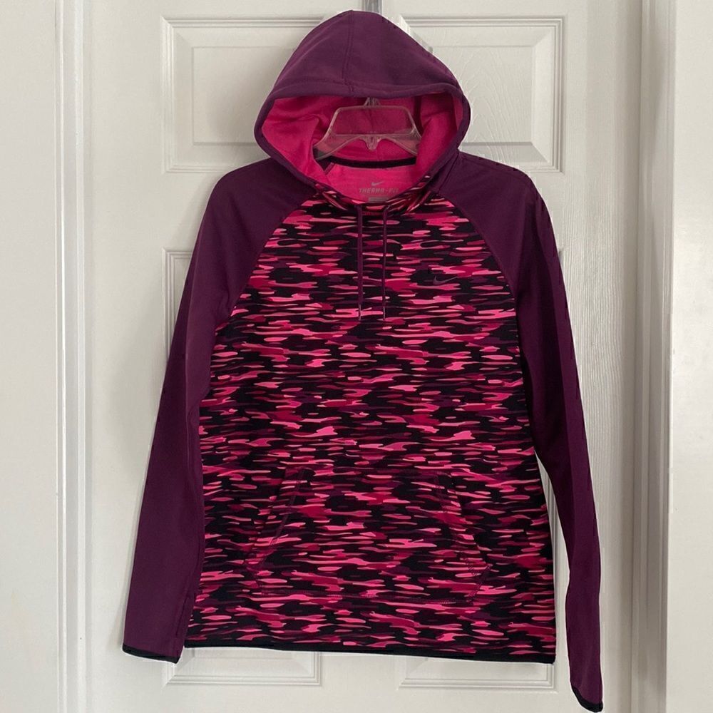 Nike Hoodie Pullover Therma Fit Pink Purple Camo Active Jacket Women’s Size M